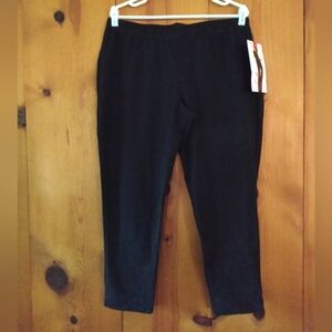 Women with Control Stretch Cropped Pull On Pants